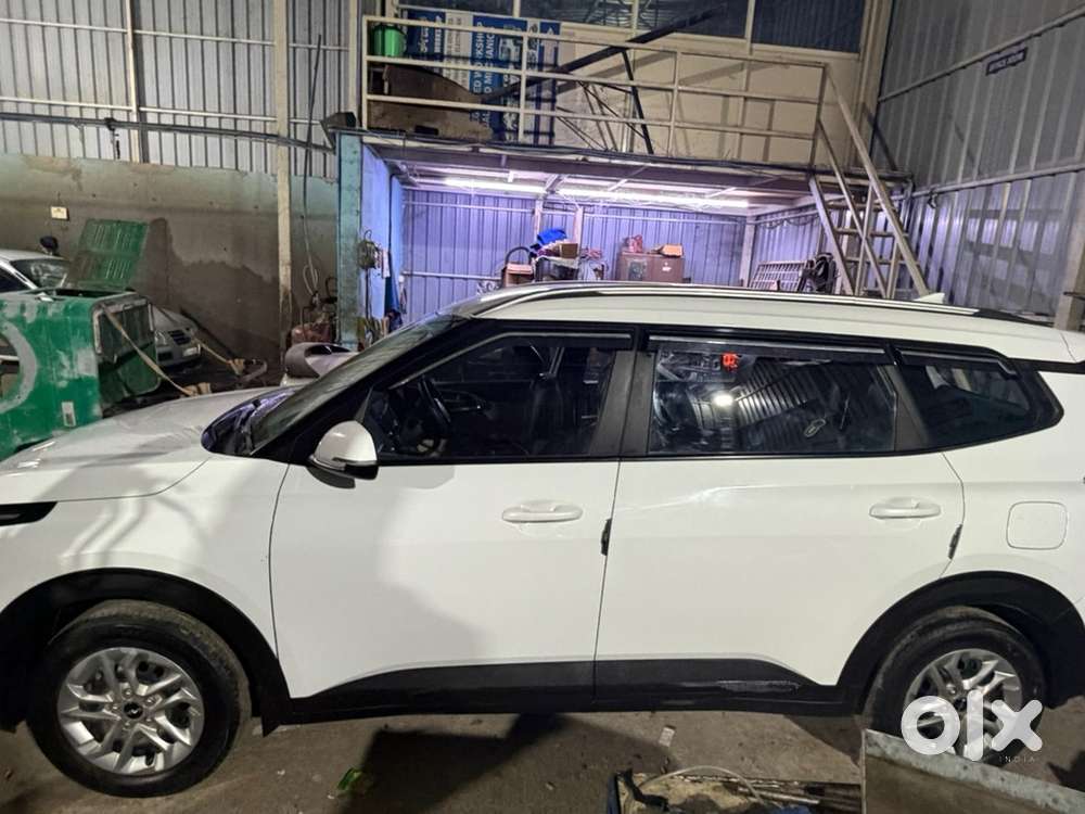 Kia Carens 2022 Km Driven