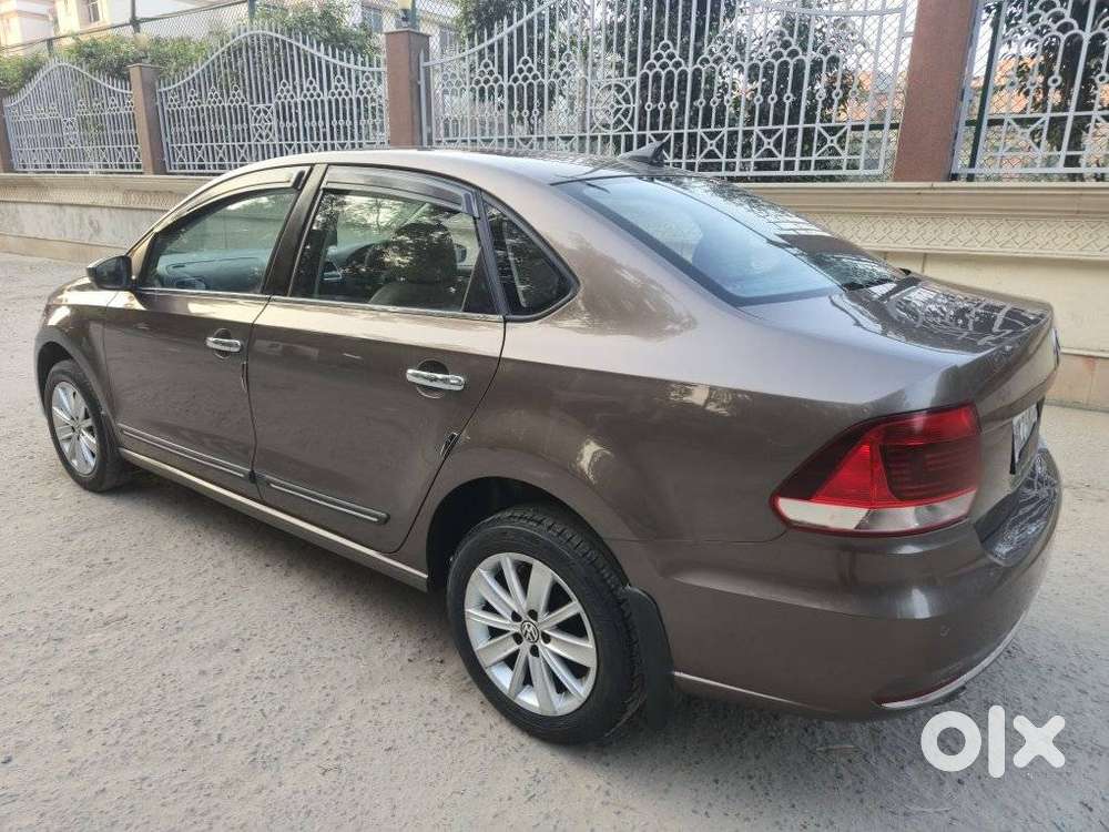 Volkswagen Vento 1.2 Tsi Highline Plus At, 2015, Petrol