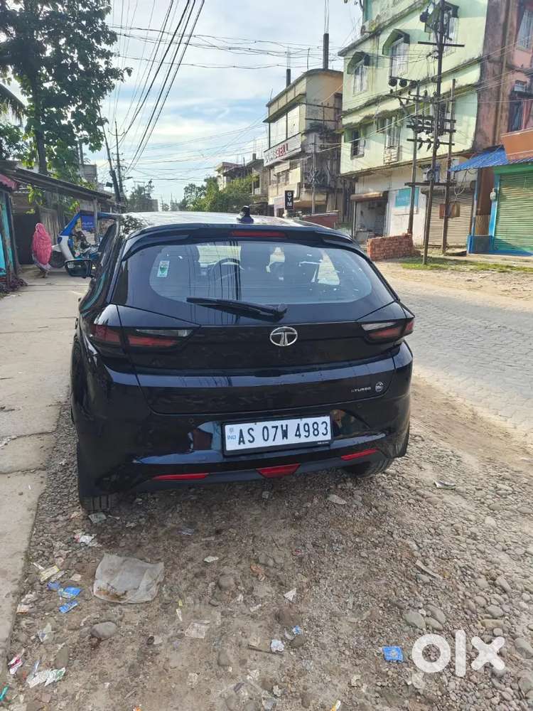 Tata Altroz 1.2 Dark 2023 Edition
