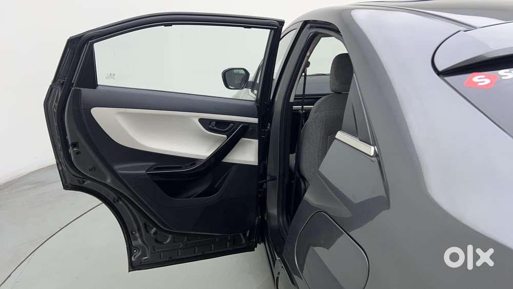 Tata Curvv Pure Plus S 1.2 Revotron Petrol 7dca, 2025, Petrol