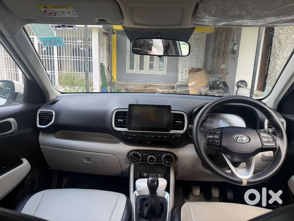 Owner Ad For Hyundai Venue Petrol Manual 2024