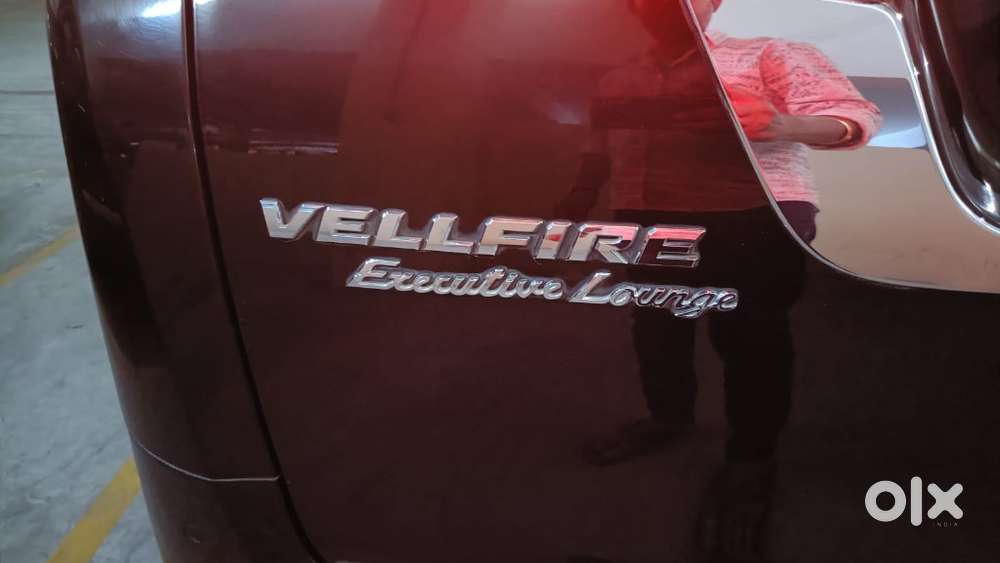 Toyota Vellfire 2.5 Executive Lounge, 2022, Petrol