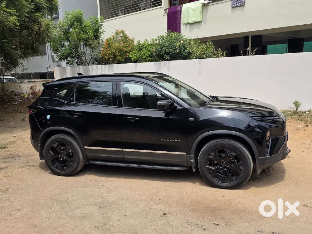 Tata Harrier Top End Fearless Dark Edition