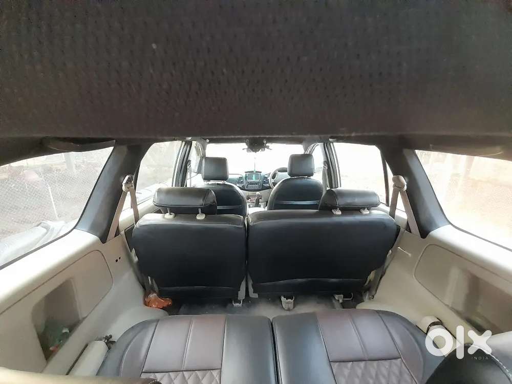 Toyota Innova 2011 Diesel 206000 Km Driven