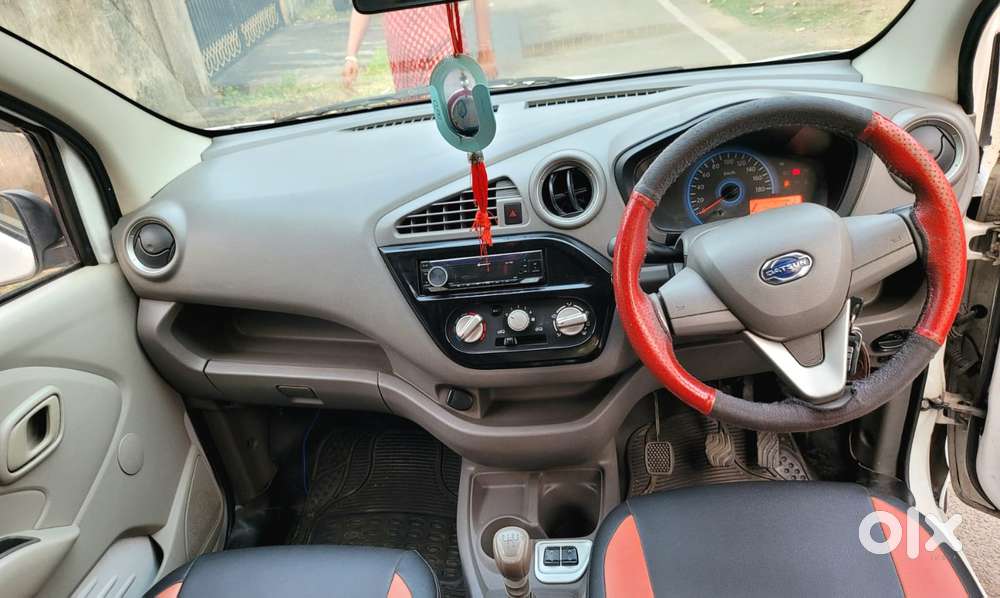Datsun Redigo Sv 1.0, 2016, Petrol