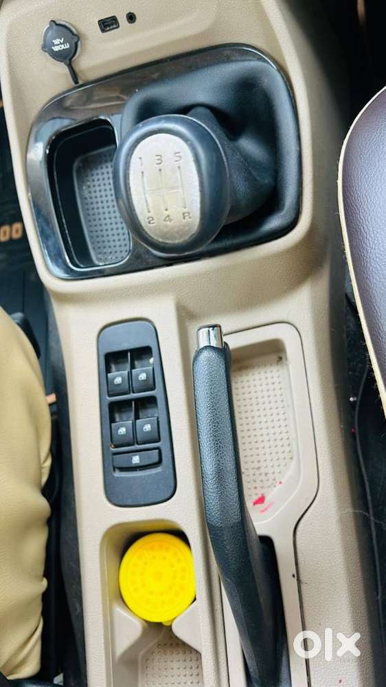Mahindra Tuv 300, 2017, Diesel