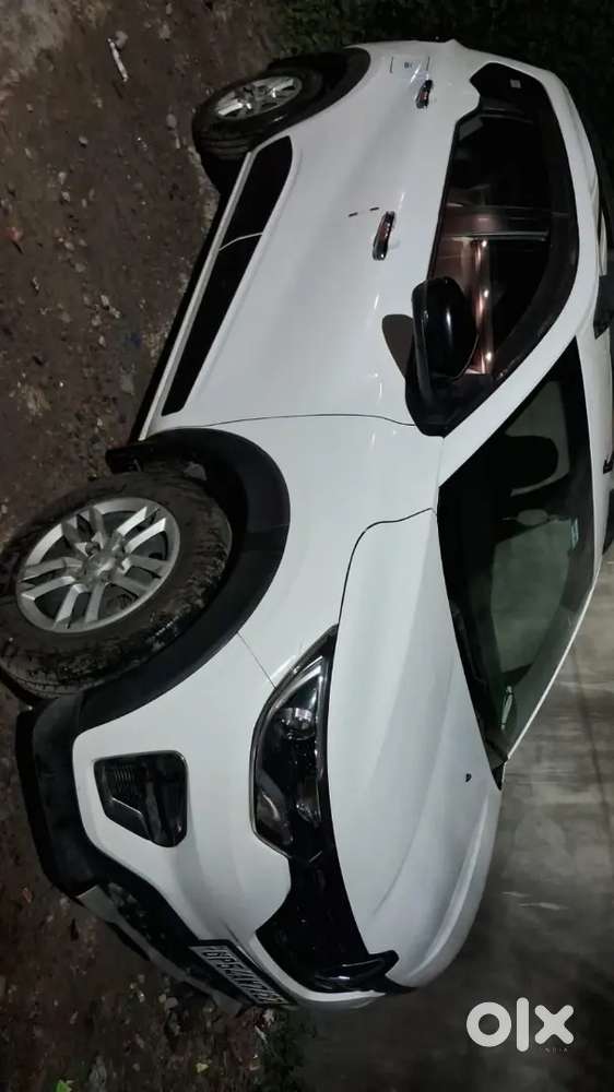 Renault Triber 2023 Rxt