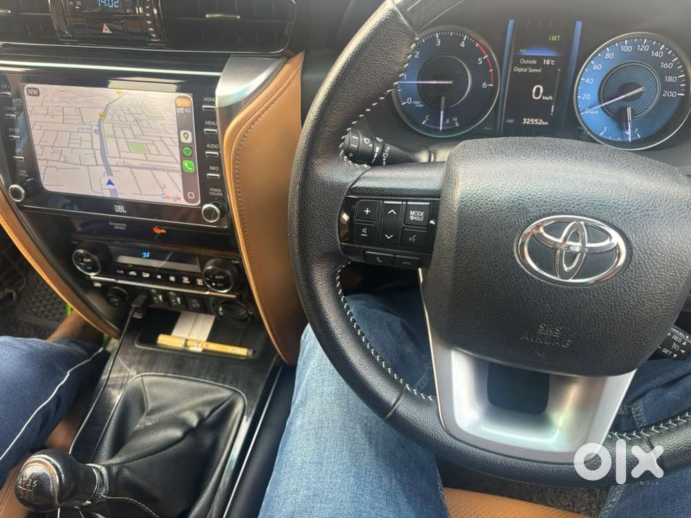 Toyota Fortuner 2022 Diesel 34000 Km Driven