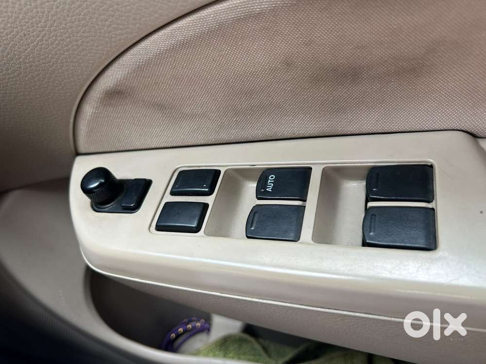 Maruti Suzuki Swift Dzire Vdi Optional, 2017, Diesel