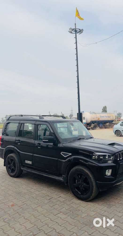 Mahindra Scorpio 2021 Diesel 42500 Km Driven
