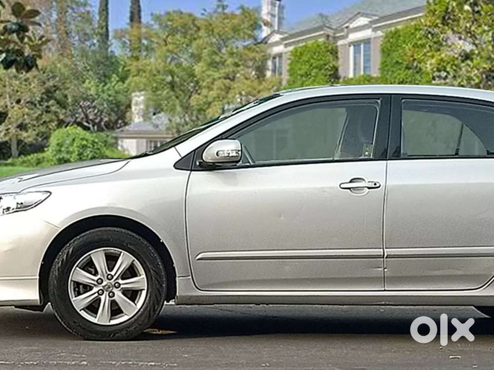 Toyota Corolla Altis [ ] 1.8 J, 2012, Petrol