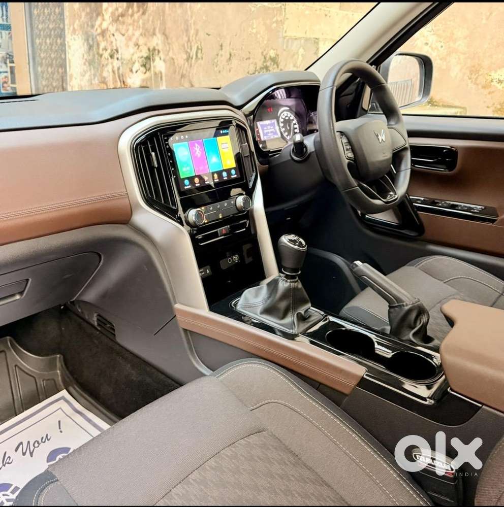 4600 Km / Scorpio N / Z2 Petrol / Base To Top