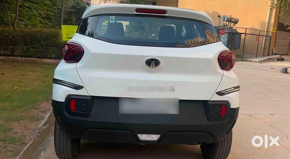 Tata Punch Petrol 2025