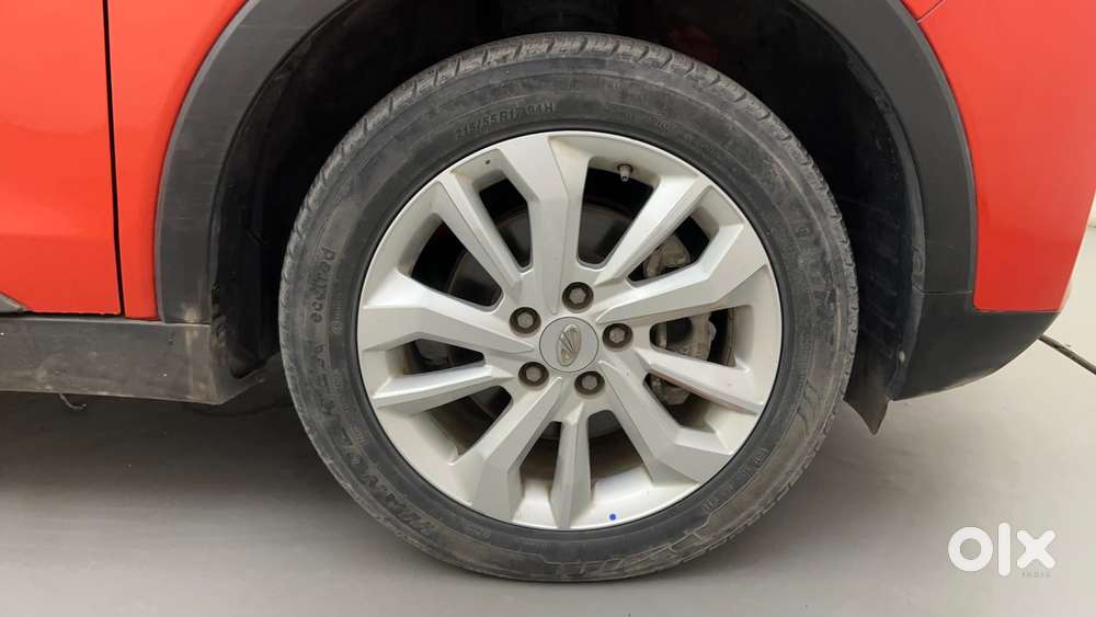 Mahindra Xuv300 W8, 2019, Petrol