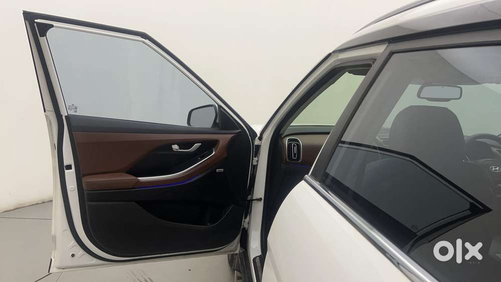 Hyundai Alcazar Signature (o) 6 Str 1.5 Petrol Dct, 2023, Petrol