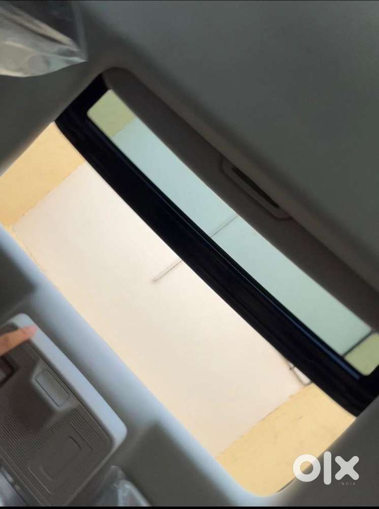 2024 Tata Altroz Dca(automatic) Top Model With Sunroof  5400 Km Only