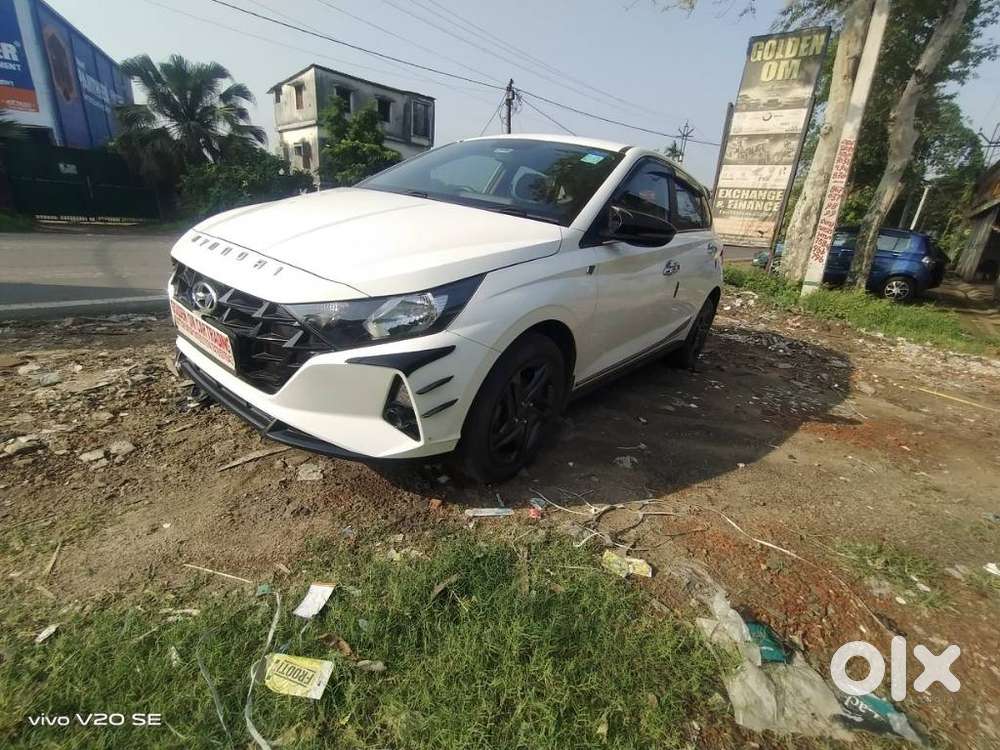 Hyundai New I20 1.5 Sportz Mt, 2023, Petrol
