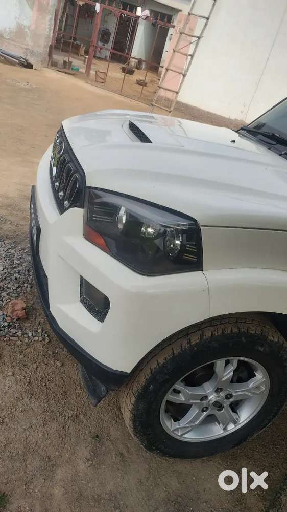 Mahindra Scorpio Diesel 2016