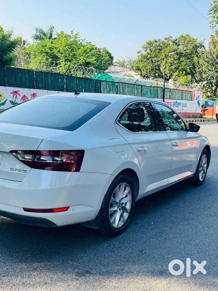 Skoda Superb L&k 2.0 Tdi At, 2019, Diesel