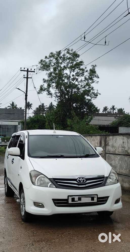 Toyota Innova 2.5 G (diesel) 8 Seater, 2007, Diesel