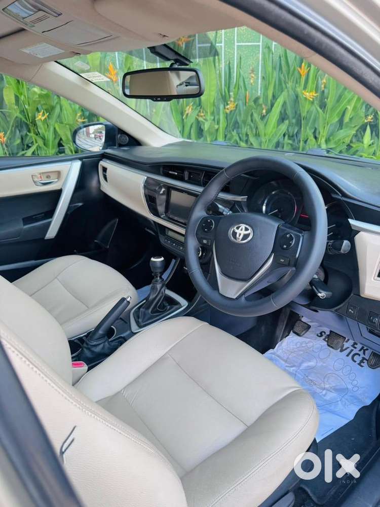 Toyota Corolla Altis 2016