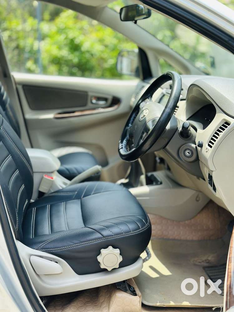 Toyota Innova 2.5 V 7 Str, 2012, Diesel