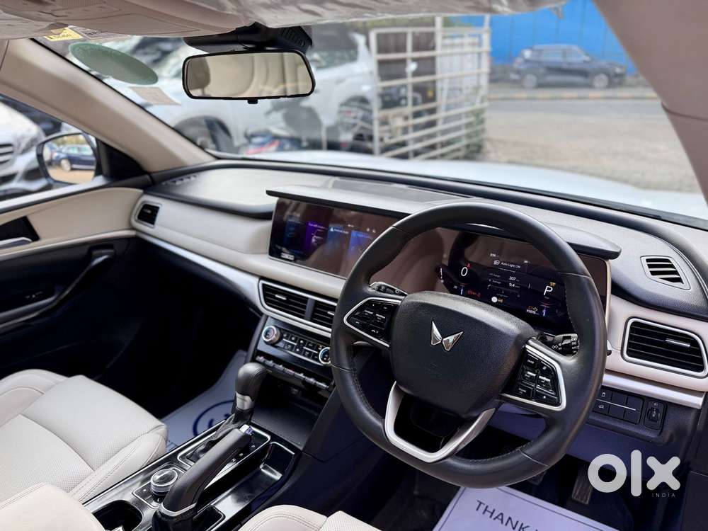 Mahindra Xuv700 2.2 Ax 7 Diesel At Str, 2023, Diesel
