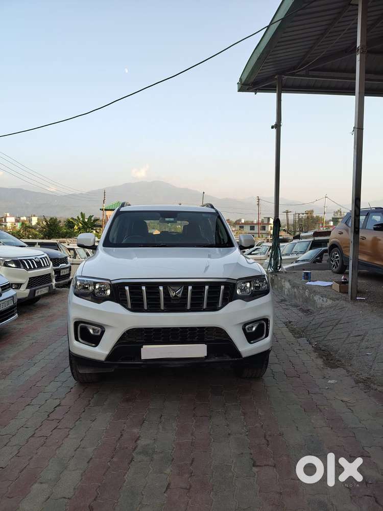 Mahindra Scorpio-n 2.0 Z4 Petrol Mt 7 Str, 2023, Petrol