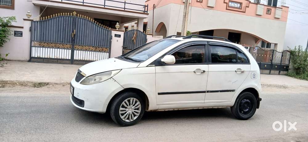 Tata Indica Vista Aqua 1.3 Quadrajet (abs), 2010, Diesel