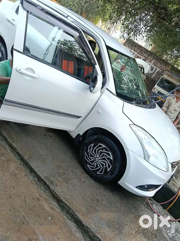 Maruti Suzuki Dzire 2013 Cng