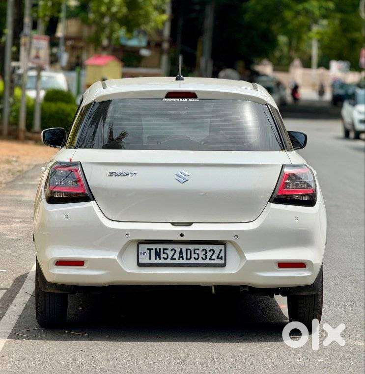 Maruti Suzuki Swift 1.2 Lxi (o), 2024, Petrol