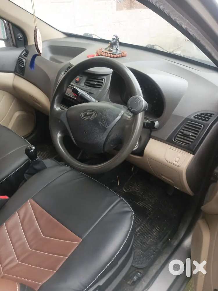 Hyundai Eon 2013 पेट्रोल मैनुअल