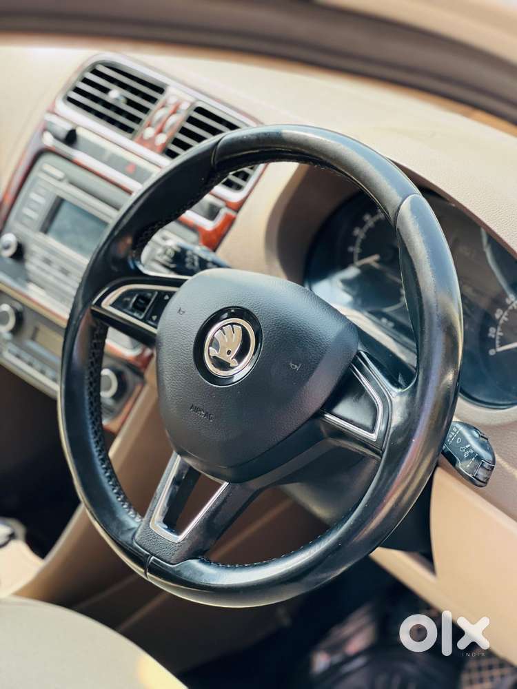 Skoda Rapid 1.6 Mpi Ambition, 2015, Diesel