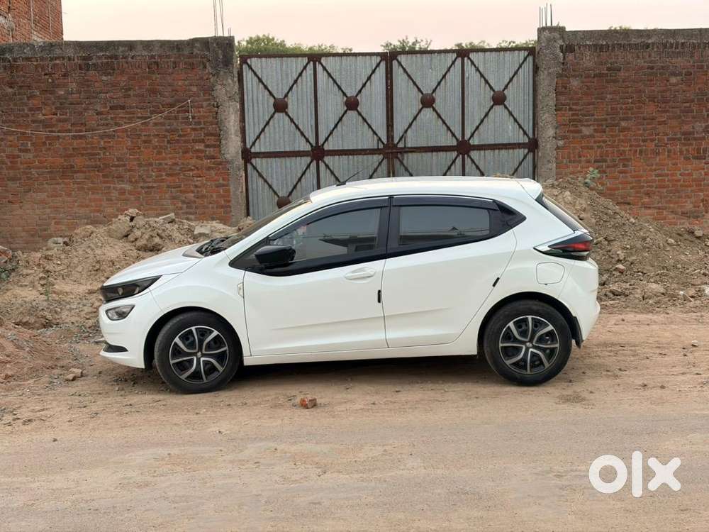 Tata Altroz 2020 Well Maintained All Tyre New