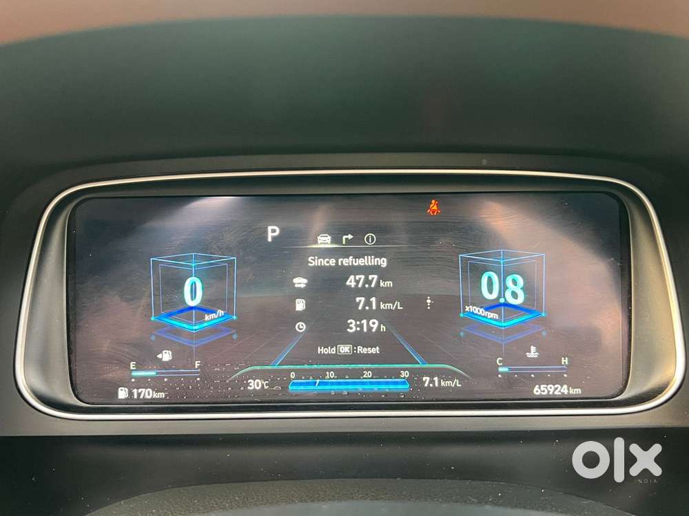 Hyundai Alcazar 2.0 Signature (o) Petrol At 6 Str Dual Tone, 2021, P..