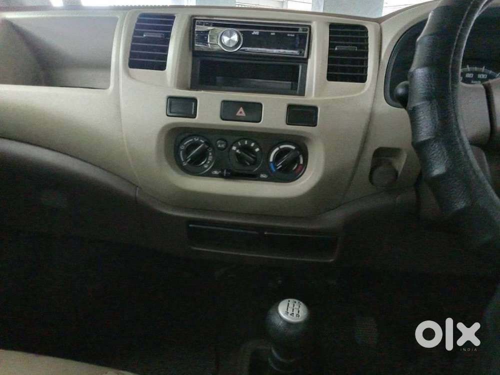 Maruti Suzuki Zen Estilo Lxi Bs Iv, 2011, Petrol