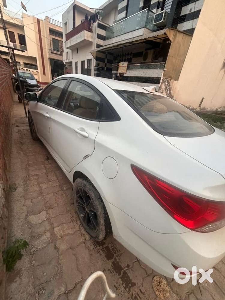 Hyundai Verna 2012 Diesel 20000 Km Driven