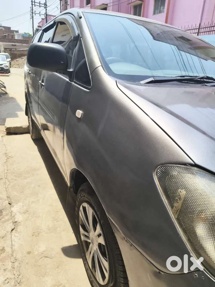 Toyota Innova 2011 Diesel Well Maintained