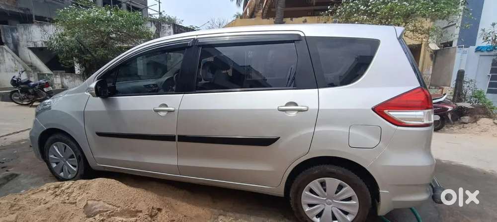 Maruti Suzuki Ertiga 2017 Diesel 150000 Km Driven