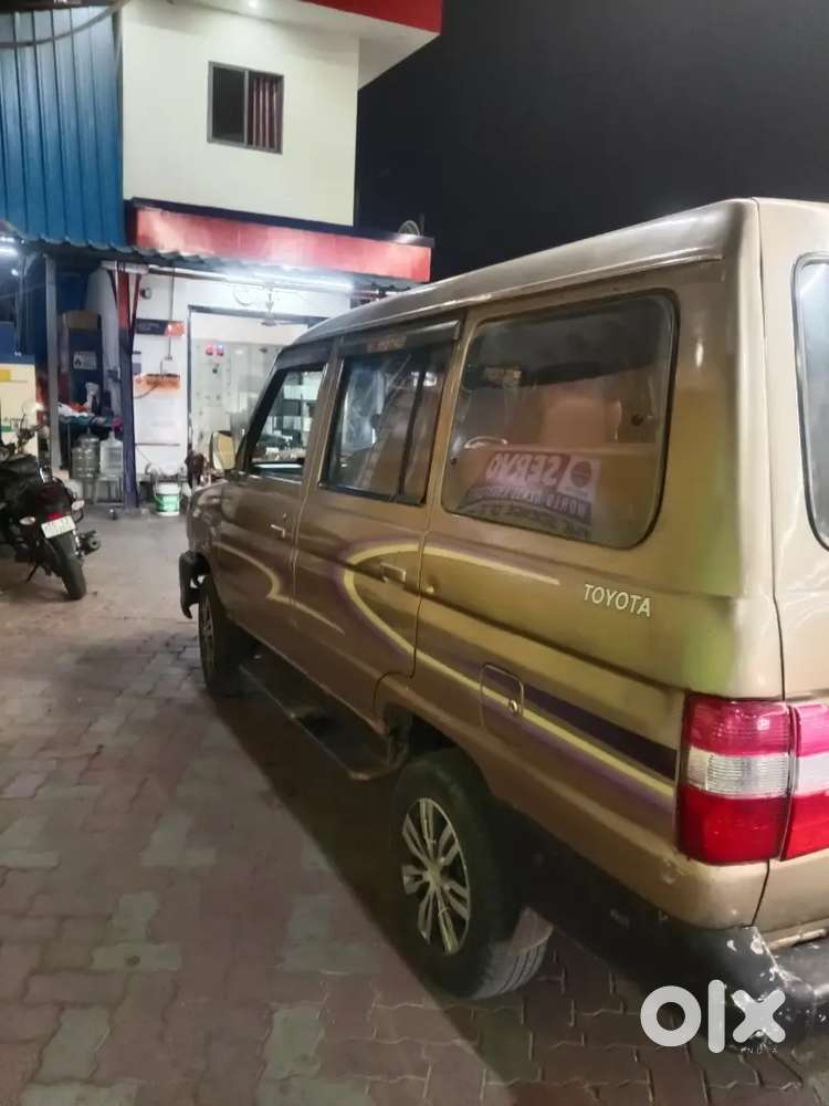 Toyota Qualis 2004 Valid 2029 Good Condition