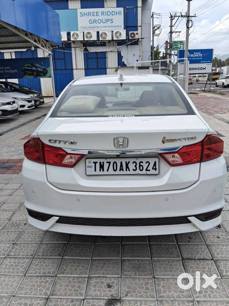 Honda City 1.5 V 5th Gen I-vtec Mt, 2022, Petrol