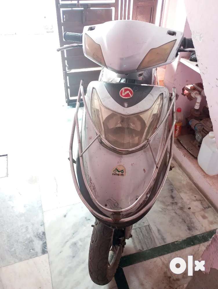Olx battery wali scooty shop