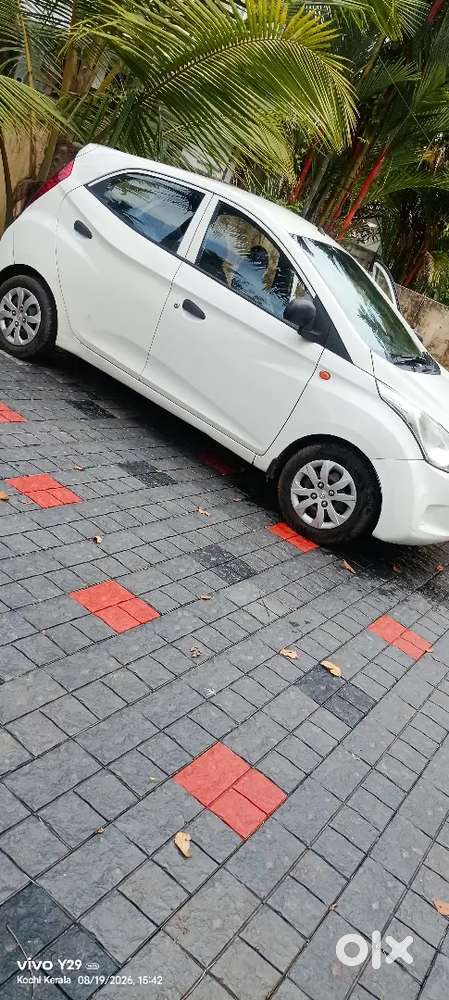 Hyundai Eon Magna 2015