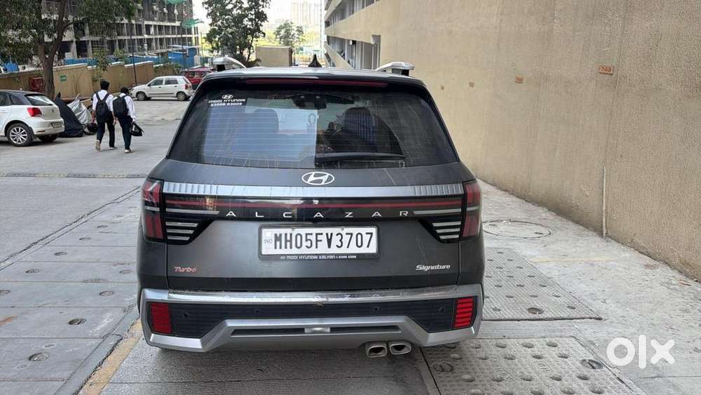 Hyundai Alcazar 2025 Petrol Well Maintained