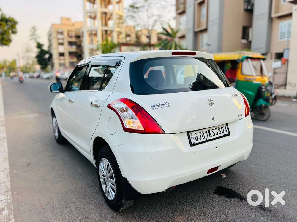 Maruti Suzuki Swift Vxi + Manual, 2013, Petrol
