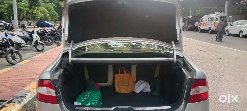 Skoda Superb Elegance 2010
