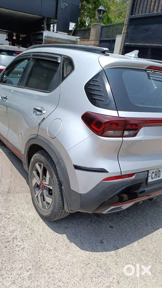 Kia Sonet August 2022 Diesel Top-end Model Gt Line Auto Transmission