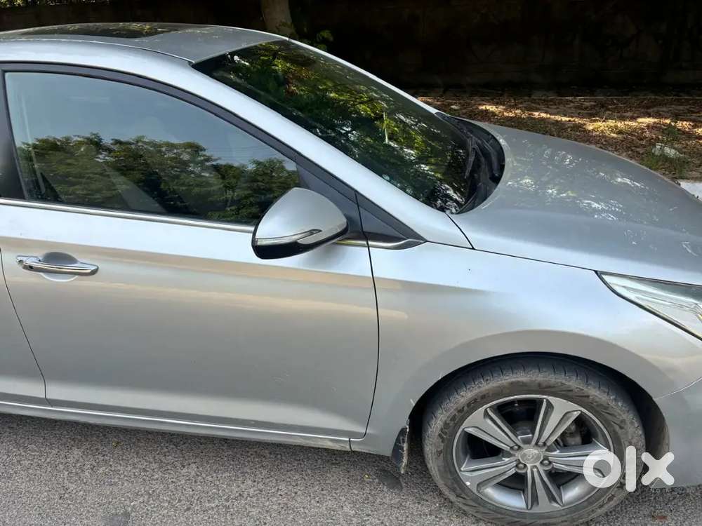 Top Model Sunroof Push Button Start Total Original Dealer Ko Nahi Deni