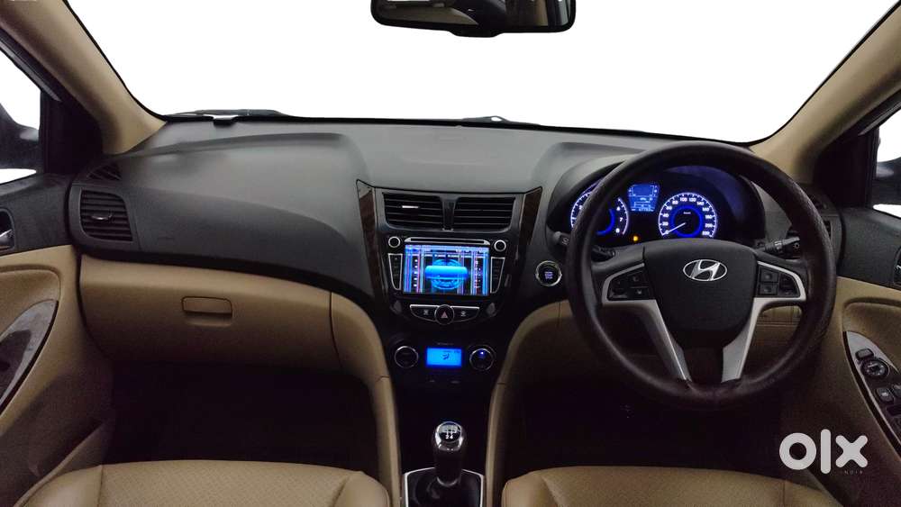 Hyundai Verna Fluidic 1.6 Vtvt Sx Opt, 2014, Petrol