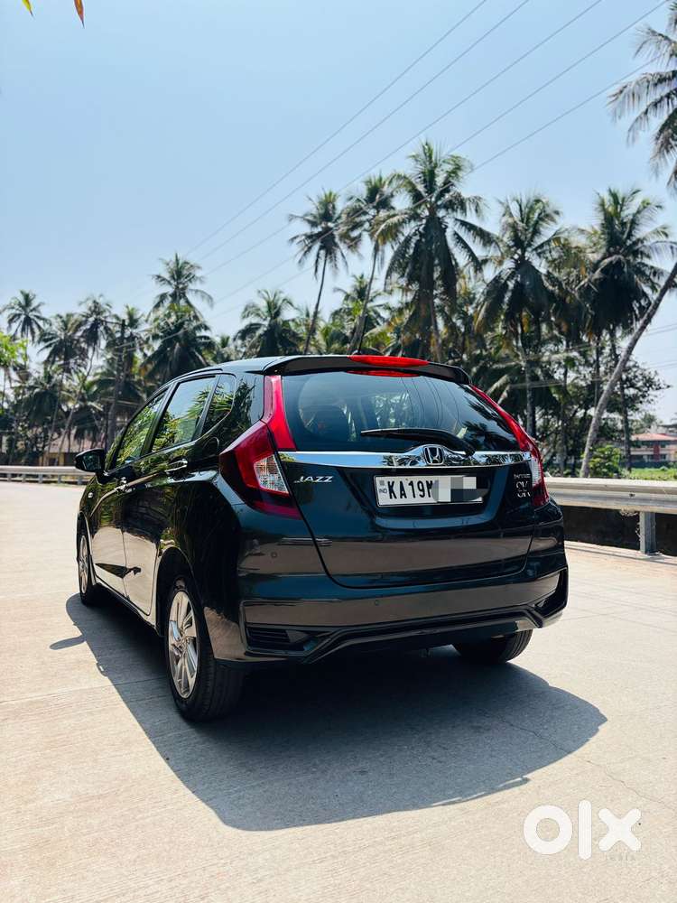 Honda Jazz V Automatic, 2022, Petrol